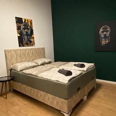 8 Fully Equipped Studio Shared Apt W Terrace Margareten 维也纳 外观 照片