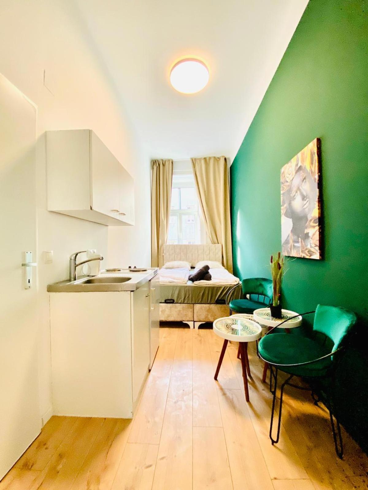 8 Fully Equipped Studio Shared Apt W Terrace Margareten 维也纳 外观 照片