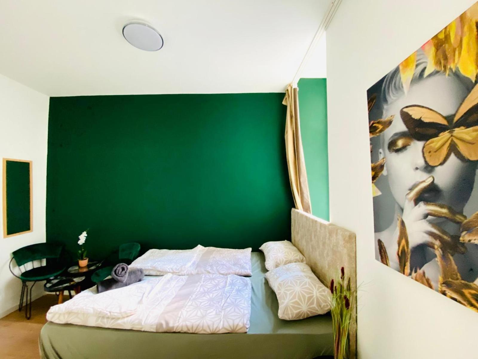 8 Fully Equipped Studio Shared Apt W Terrace Margareten 维也纳 外观 照片
