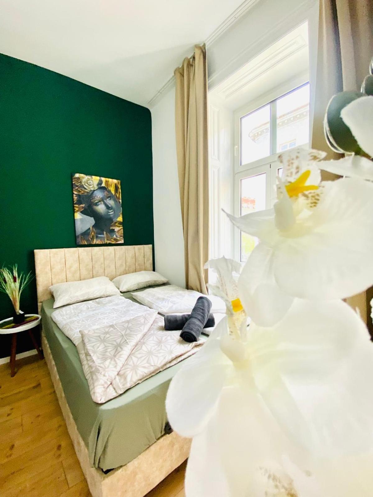 8 Fully Equipped Studio Shared Apt W Terrace Margareten 维也纳 外观 照片