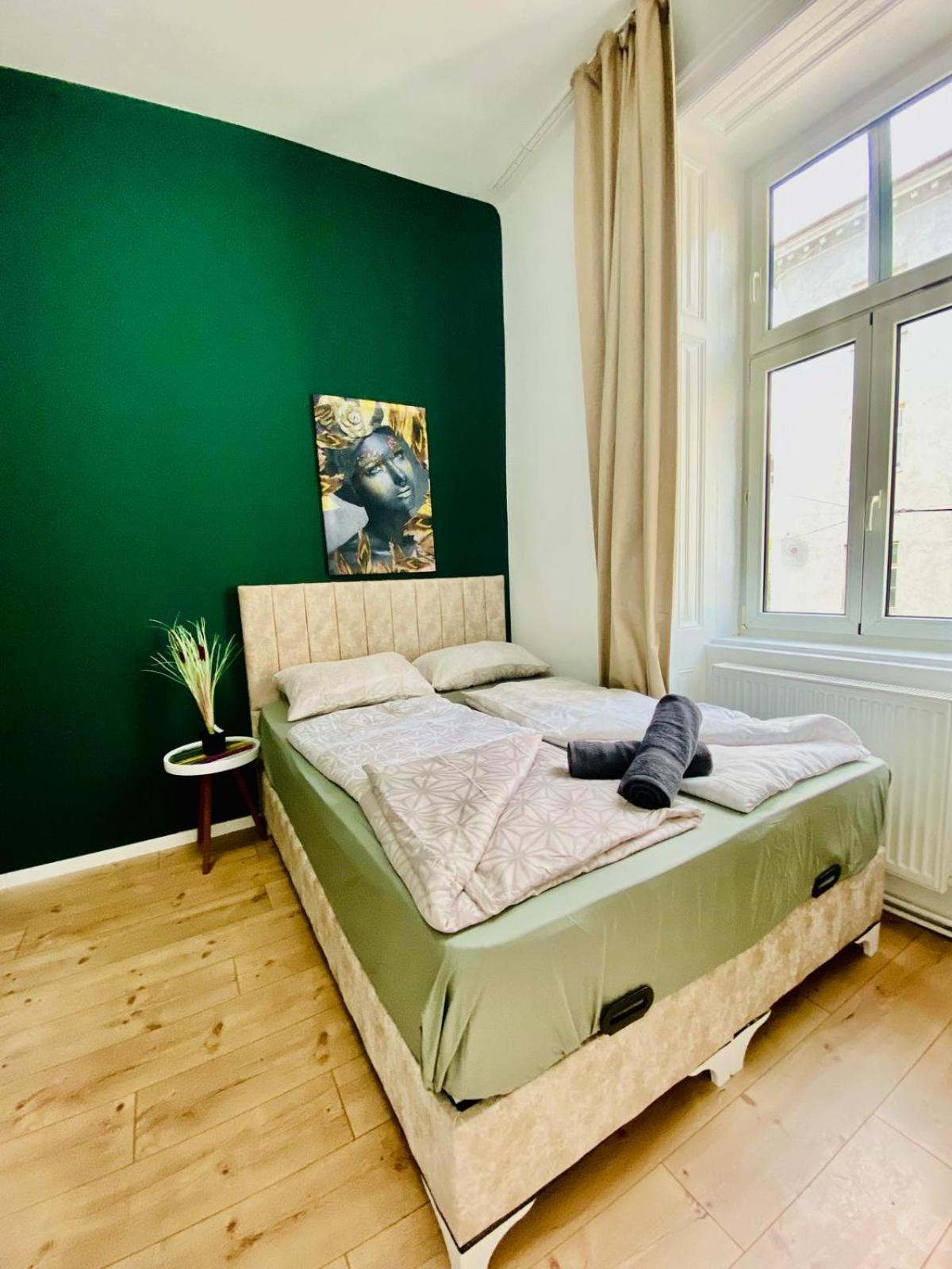 8 Fully Equipped Studio Shared Apt W Terrace Margareten 维也纳 外观 照片