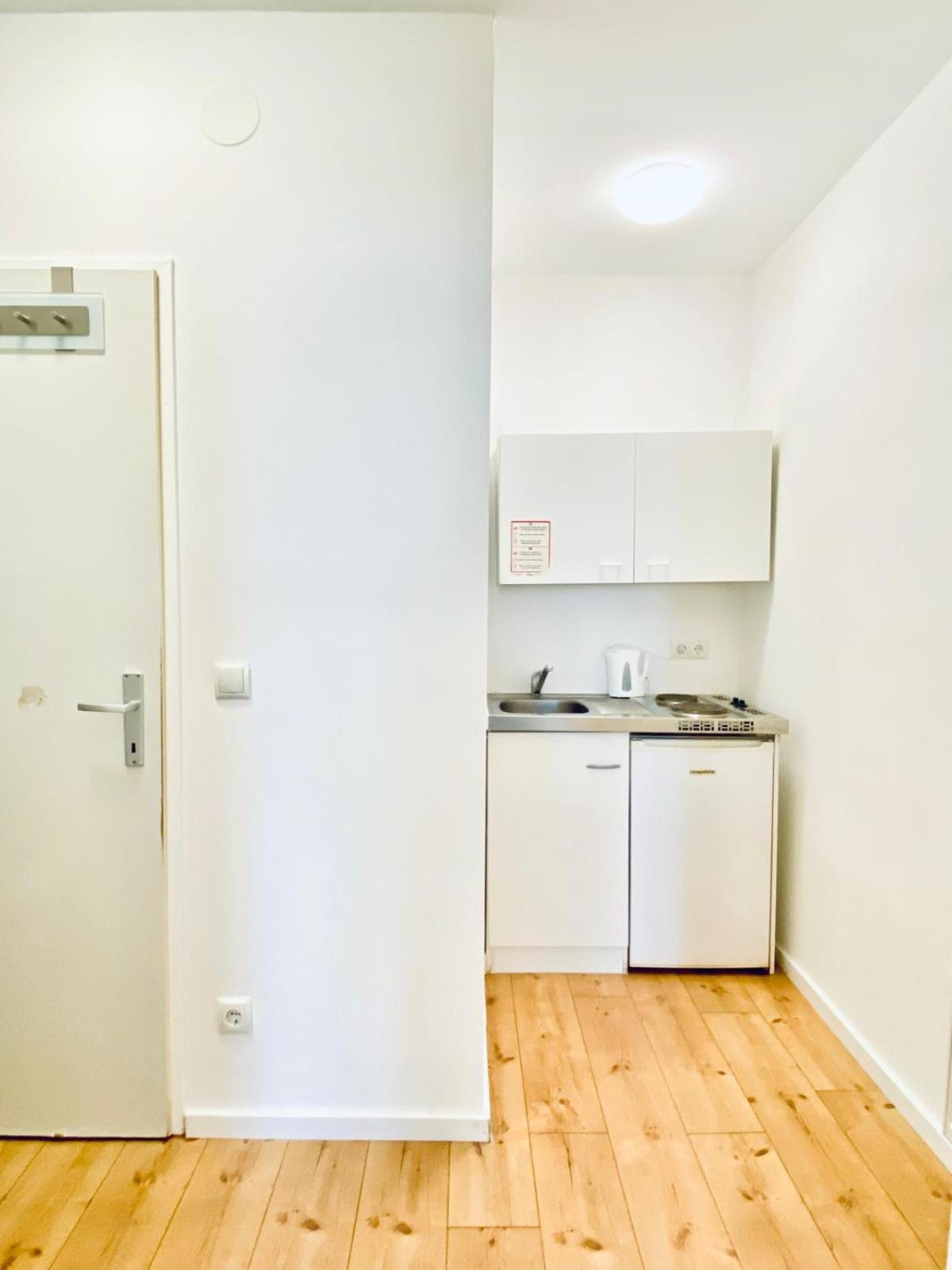 8 Fully Equipped Studio Shared Apt W Terrace Margareten 维也纳 外观 照片