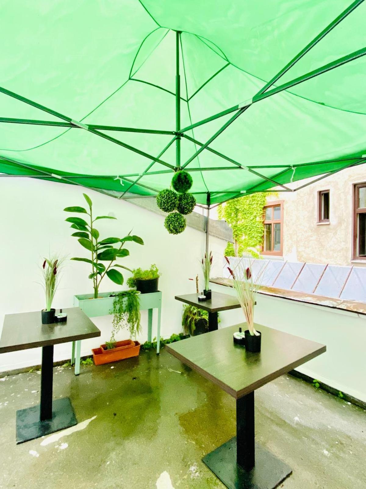 8 Fully Equipped Studio Shared Apt W Terrace Margareten 维也纳 外观 照片